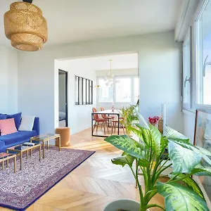  Appartement Terrasse - Vue Tour Eiffel France